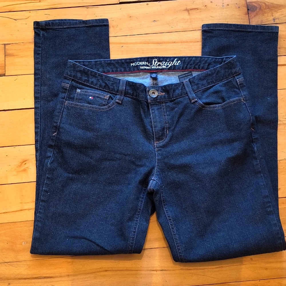 Tommy Hilfiger US10 modern straight jeans